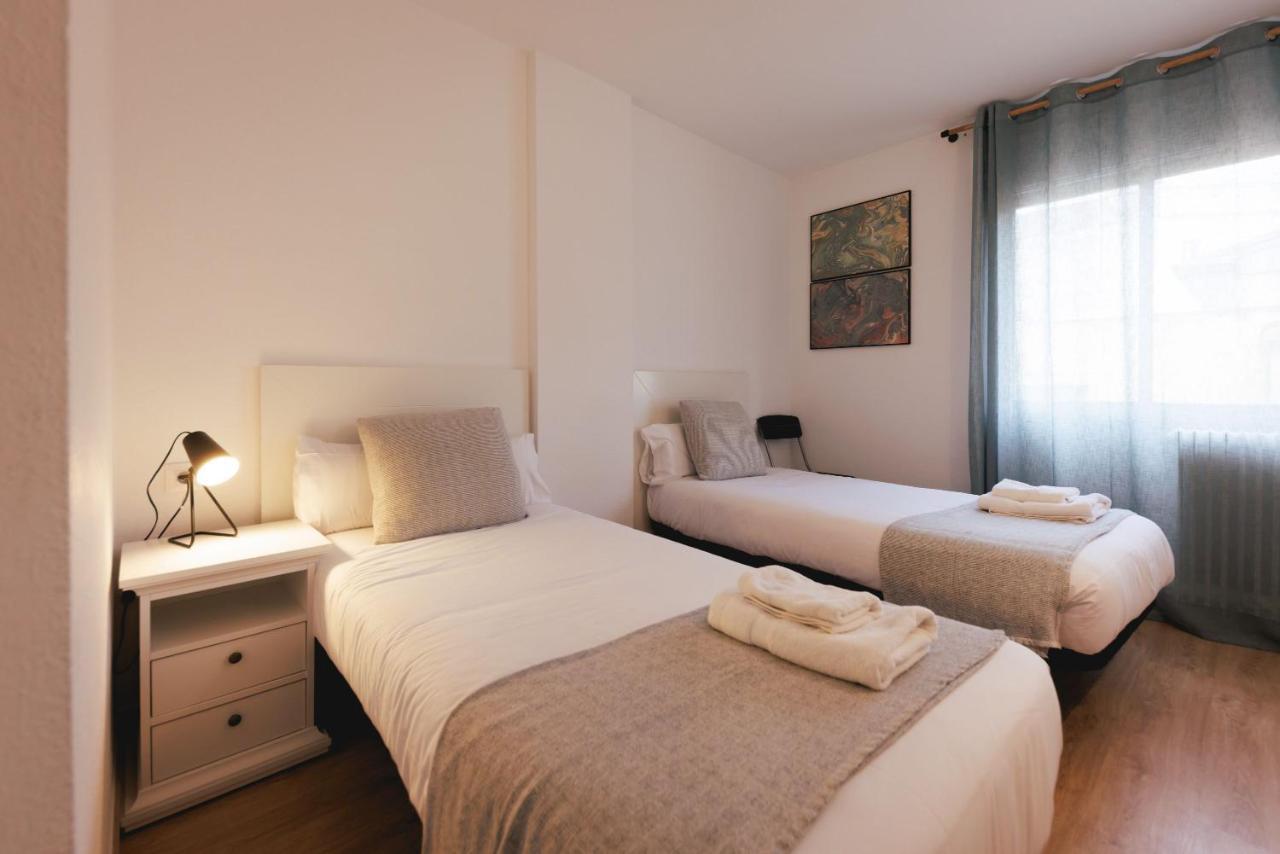 ז'ירונה Bravissimo Pont De La Princesa, Comfortable 3-Bedroom Apartment מראה חיצוני תמונה