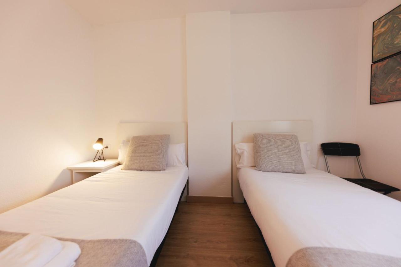 ז'ירונה Bravissimo Pont De La Princesa, Comfortable 3-Bedroom Apartment מראה חיצוני תמונה